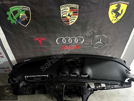 Mercedes-Benz C Torpido çıkma parça