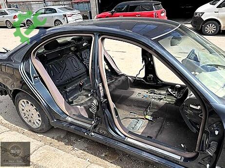 Mercedes-Benz E Sağ Marşpiyel Sacı çıkma parça