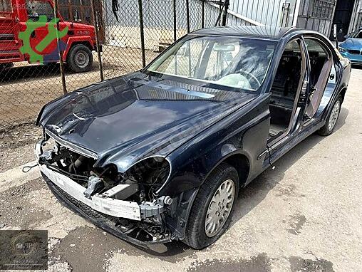 Mercedes-Benz E Sağ Marşpiyel Sacı çıkma parça