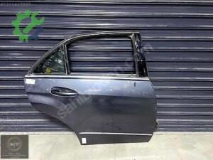 MERCEDES BENZ W212 E SERİSİ SAĞ ARKA KAPI KOYU FÜME
