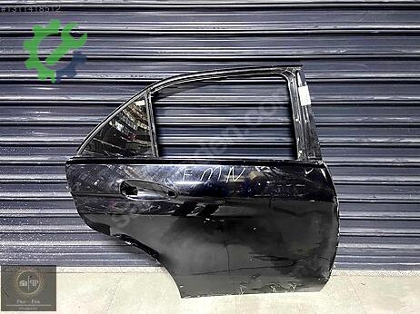 Mercedes-Benz E Sağ Arka Kapı çıkma parça
