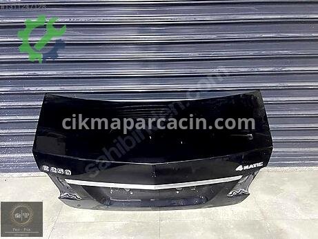 Mercedes-Benz E Bagaj Kapağı çıkma parça