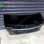 MERCEDES BENZ W212 E SERİSİ SİYAH BAGAJ KAPAĞI