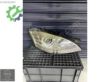 Mercedes-Benz S Sağ Ön Far çıkma parça