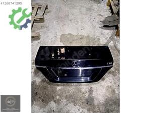 MERCEDES BENZ W221 SİYAH BAGAJ KAPAGI