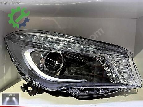 Mercedes-Benz CLA Sağ Ön Far çıkma parça