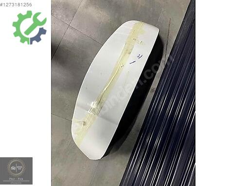Mercedes-Benz GLA Spoiler çıkma parça