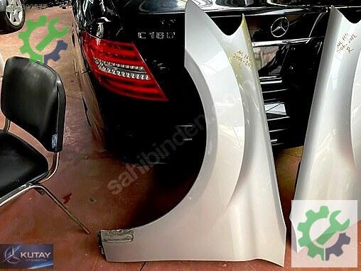 Mercedes-Benz ML Çamurluk çıkma parça