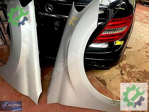 Mercedes-Benz ML Çamurluk çıkma parça