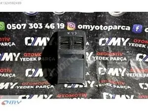 MERCEDES W117 CLA ARKA KALORİFER IZGARALARI VE KÜLLÜK