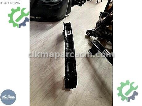 Mercedes-Benz CLA Arka Tampon Demiri çıkma parça
