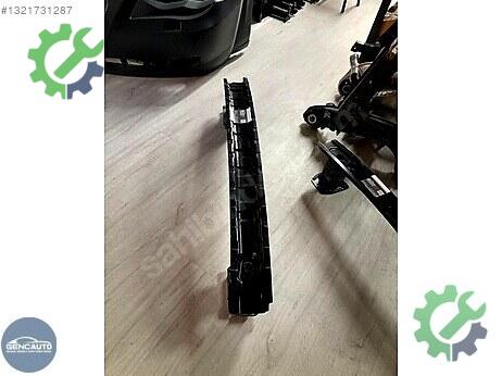 Mercedes-Benz CLA Arka Tampon Demiri çıkma parça