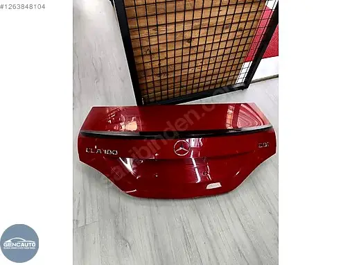 Mercedes-Benz CLA Bagaj Kapağı çıkma parça