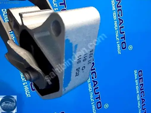 Mercedes-Benz CLA Motor Takozu A2462400809 çıkma parça