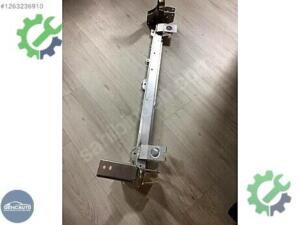 MERCEDES W117 W176 RADYATÖR ALT TAŞIYICI SIFIR İTH A2466200019