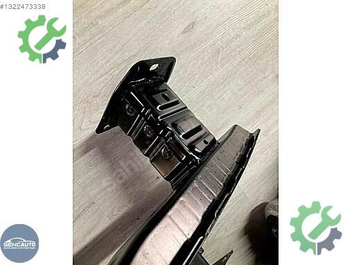 Mercedes-Benz CLA Arka Tampon Demiri A1186100000 çıkma parça