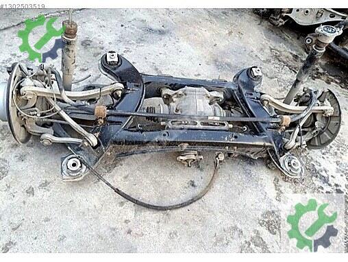 Mercedes-Benz E Arka Travers W204-W212-W218 çıkma parça