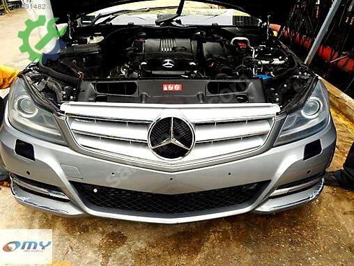 Mercedes-Benz C Sağ Arka Marşpiyel Sacı çıkma parça