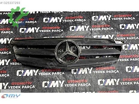 Mercedes-Benz C Ön Panjur çıkma parça