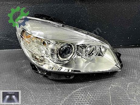Mercedes-Benz C Sağ Ön Far çıkma parça