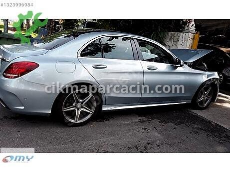 Mercedes-Benz C Sağ Çamurluk çıkma parça