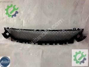 MERCEDES W205 ÖN TAMPON ORTA IZGARA SIFIR İTHAL OEM A2058852123