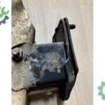 MERCEDES W209 CLK ARKA TAMPON DEMİRİ SÖKME ORJİNAL A2096100114