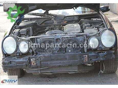 Mercedes-Benz E Silindir Kapak çıkma parça