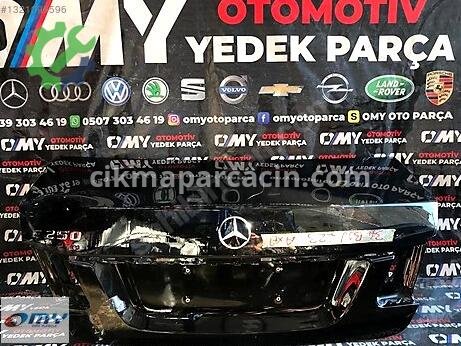 Mercedes-Benz E Bagaj Kapağı çıkma parça