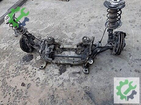 Mercedes-Benz E Travers çıkma parça