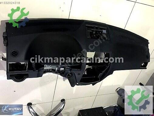 Mercedes-Benz C Torpido çıkma parça