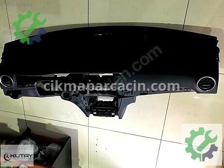 Mercedes-Benz C Torpido çıkma parça