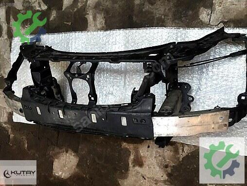 Mercedes-Benz E Ön Panel çıkma parça