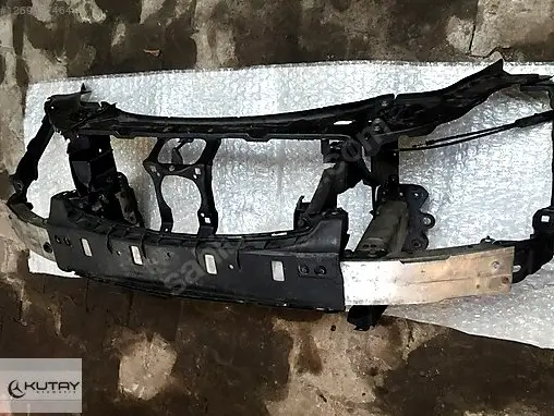 Mercedes-Benz E Ön Panel çıkma parça