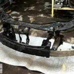 MERCEDES W 211 KASA TAMPON DEMİRİ ÖN PANEL ORJİNAL