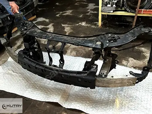 Mercedes-Benz E Ön Panel çıkma parça