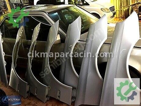 Mercedes-Benz E Çamurluk çıkma parça