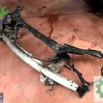 MERCEDES w212 KASA ÖN PANEL TAMPON DEMİRİ SAŞİ UÇLARI FAR YUVA