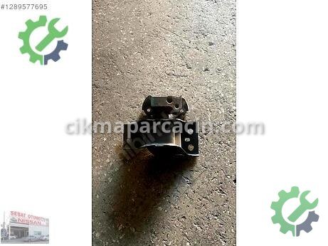 Nissan Micra Motor Takozu & Kulağı çıkma parça