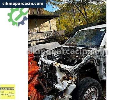 Mitsubishi L 200 Ön Panel çıkma parça