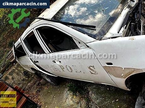 Mitsubishi L200 Sağ Ön Çamurluk çıkma parça