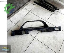 Mazda 323 1989-1994 Gösterge Saati Çerçevesi Ve Izgaralar