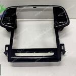 Megane 4 Torpido Orta Havalandırma Izgarası Çerçevesi 687515655R