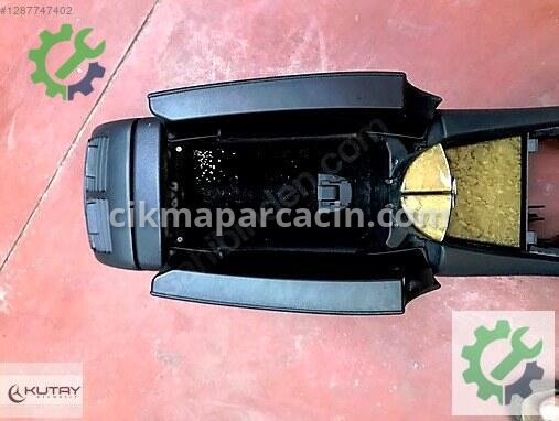 Mercedes-Benz E Torpido çıkma parça