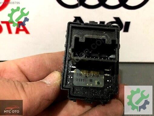 Nissan Micra Kontrol Düğmeleri 255705RA0A çıkma parça