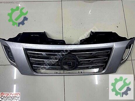 Nissan Navara Ön Panjur çıkma parça