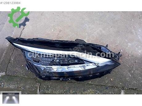 Nissan Qashqai Sağ Ön Far çıkma parça