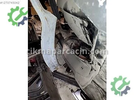 Nissan Qashqai Sol Arka Çamurluk çıkma parça