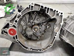 Nissan Qashqai TCE Şanzuman Komple TL4 162 320104715R