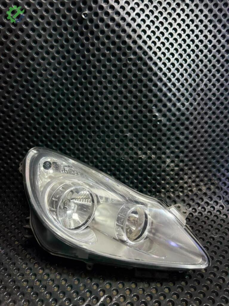 Opel Corsa Far çıkma parça